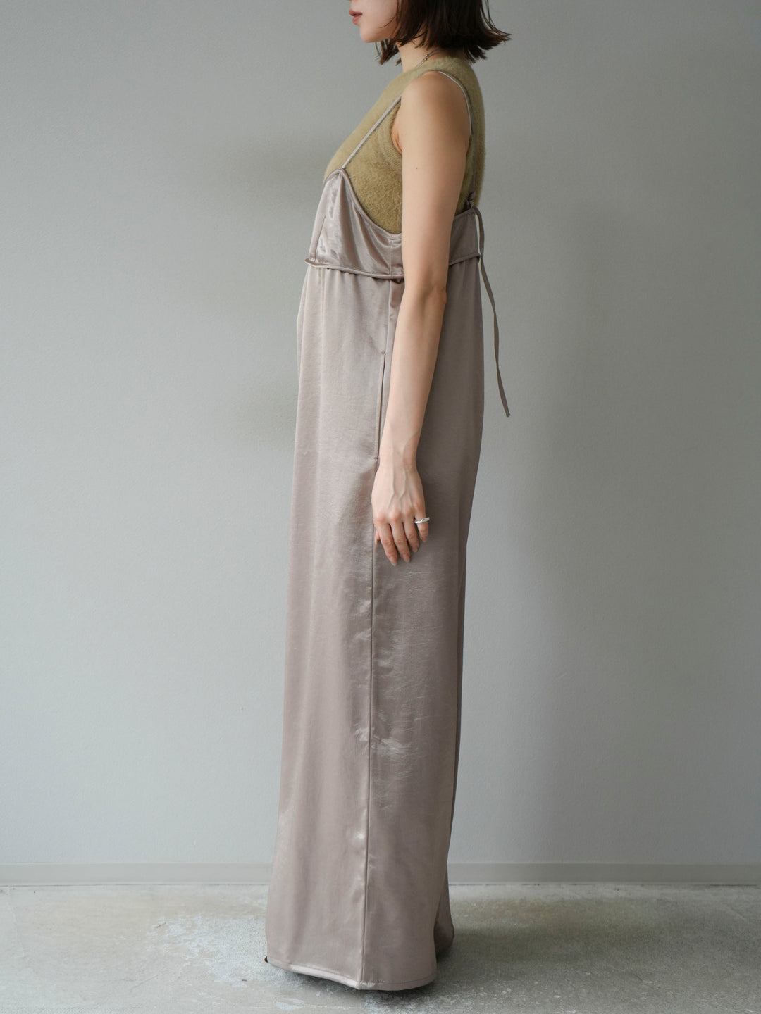 [予約]サテンビスチェオールインワン/グレージュ