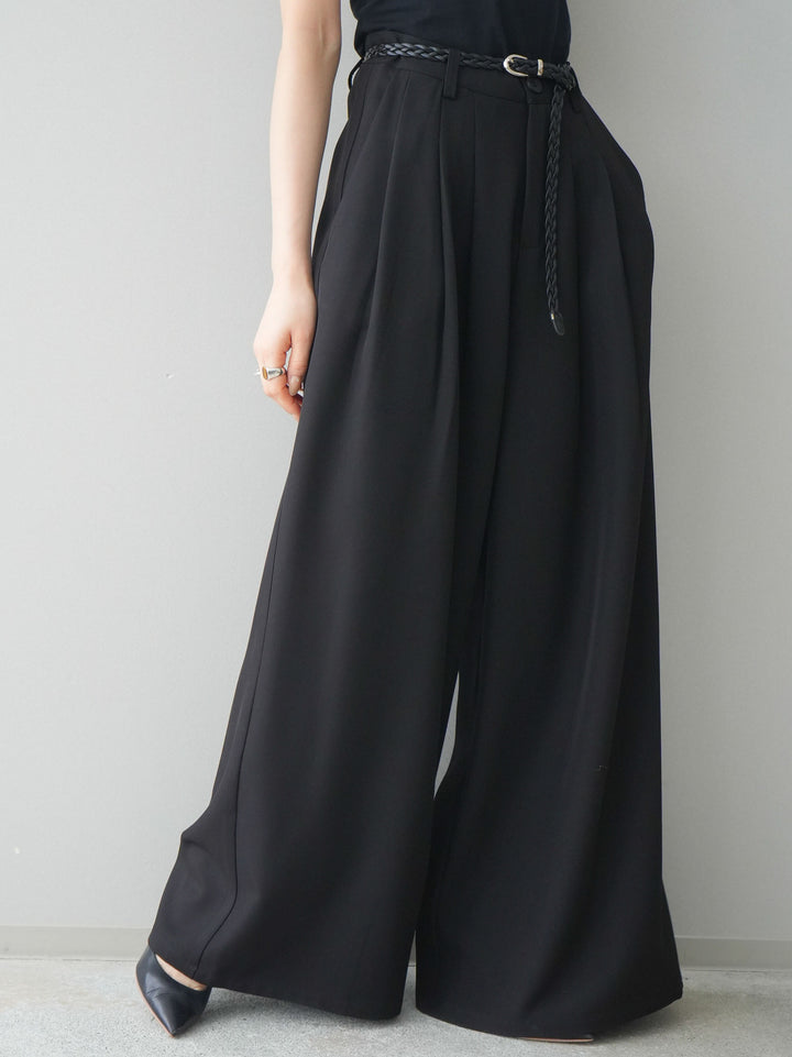 [予約]編み込みベルト付タックワイドパンツ/black