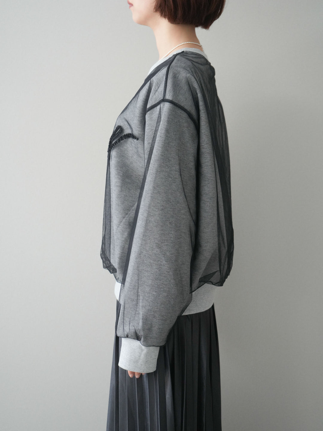 [予約]チュールレイヤードロゴスエットプルオーバー/gray