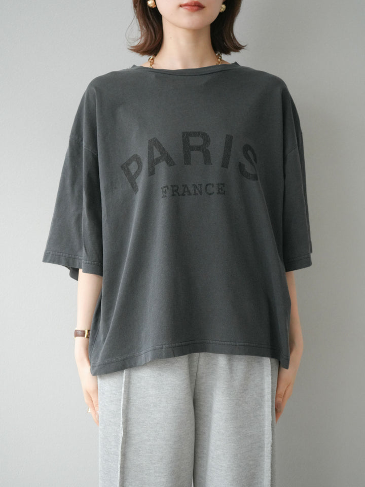 [予約]ピグメントロゴプリントTシャツ/チャコール