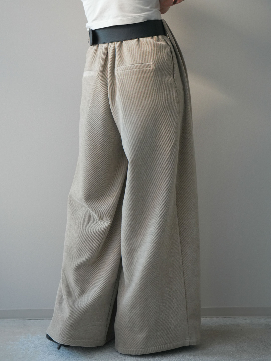 [予約]ベルトデザインループコールテンワイドパンツ(ベルト付き)/beige