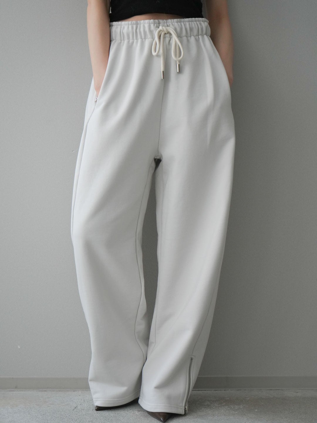 [予約]裾ZIPスエットワイドパンツ/ivory
