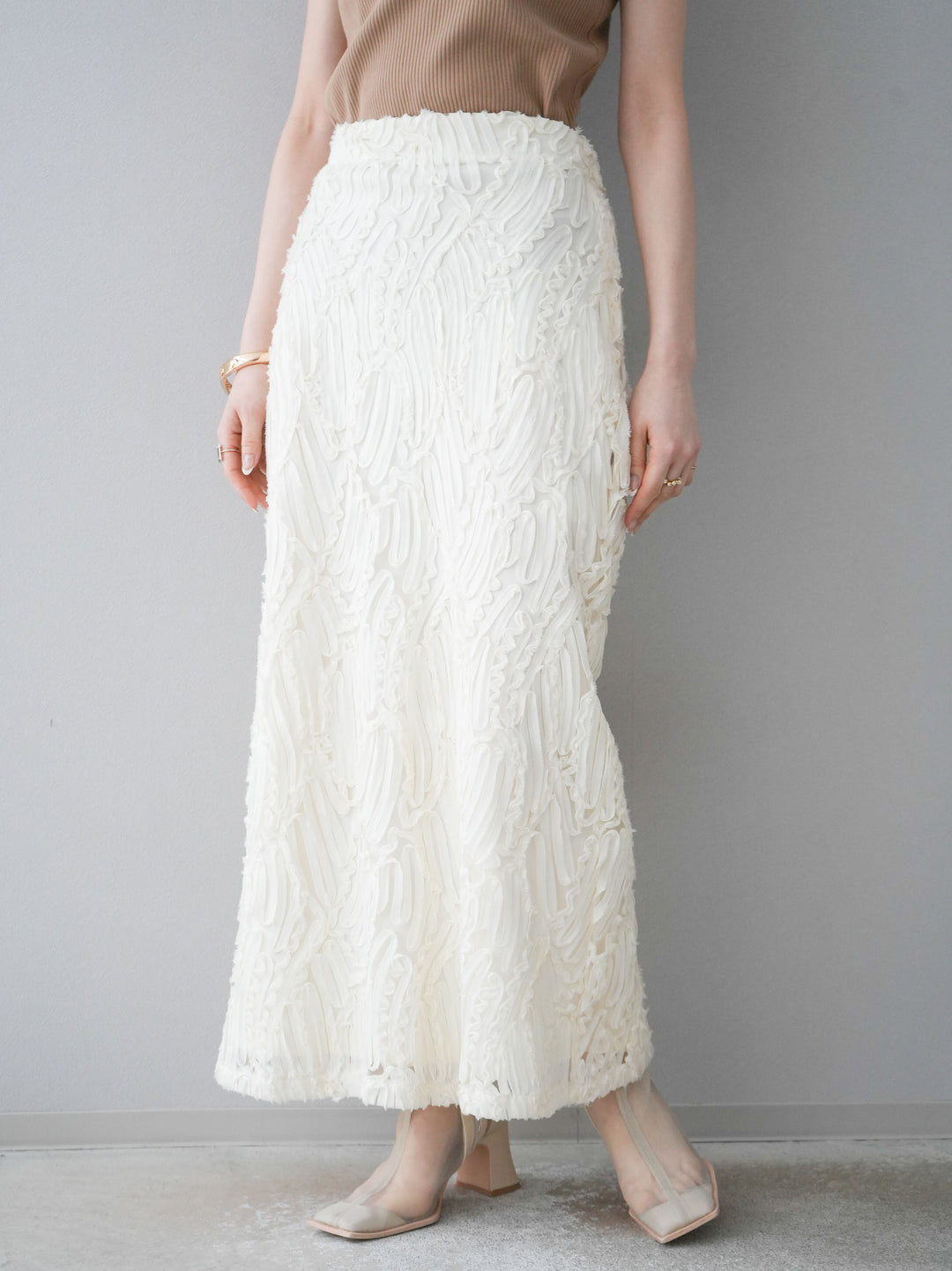 [預訂] 提花線蕾絲I字裙/象牙白