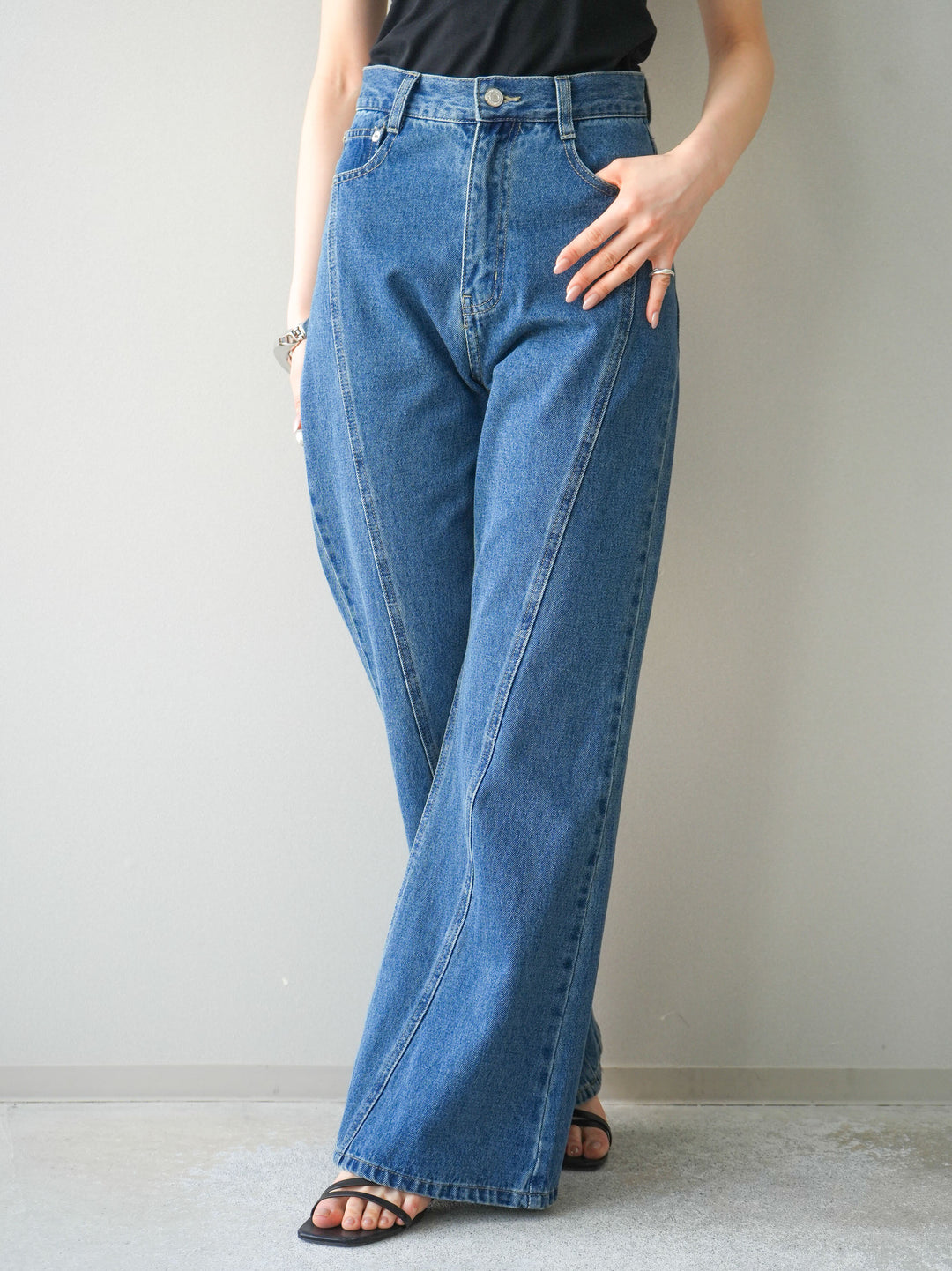 [予約]サイドラインフレアデニムパンツ/blue