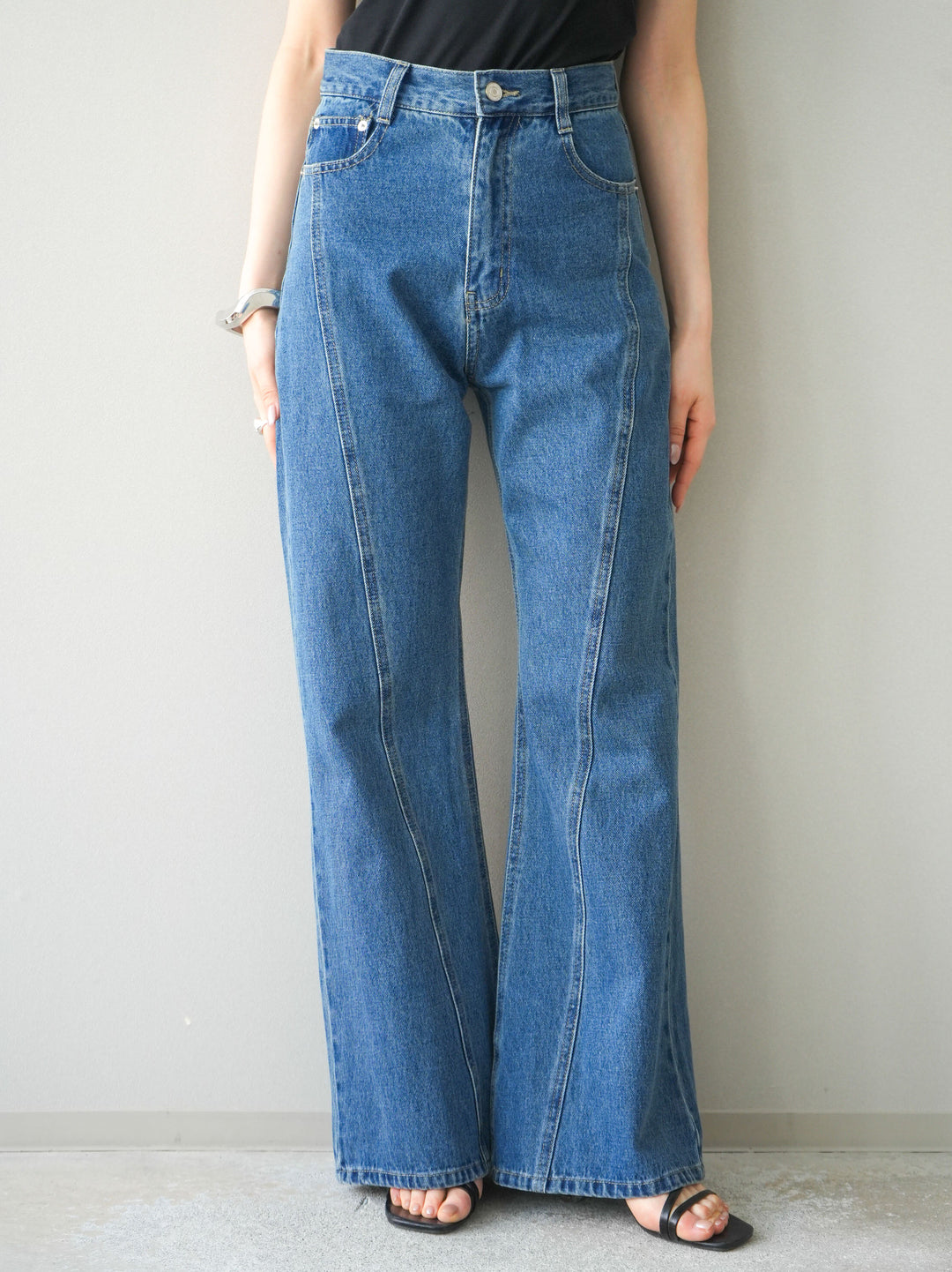 [予約]サイドラインフレアデニムパンツ/blue