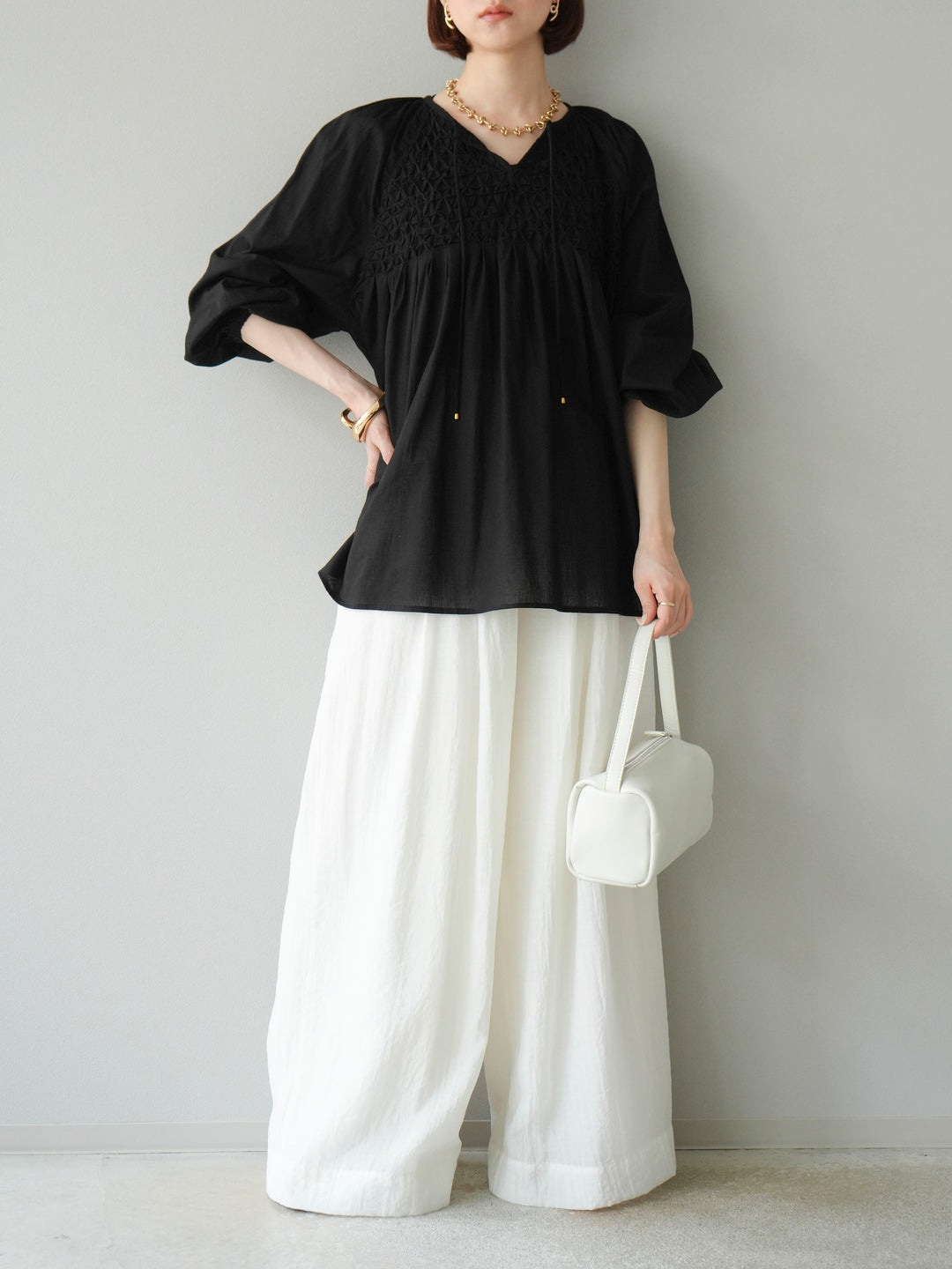 [予約]インド製キャンブリックボイル スモッキングブラウス/ブラック