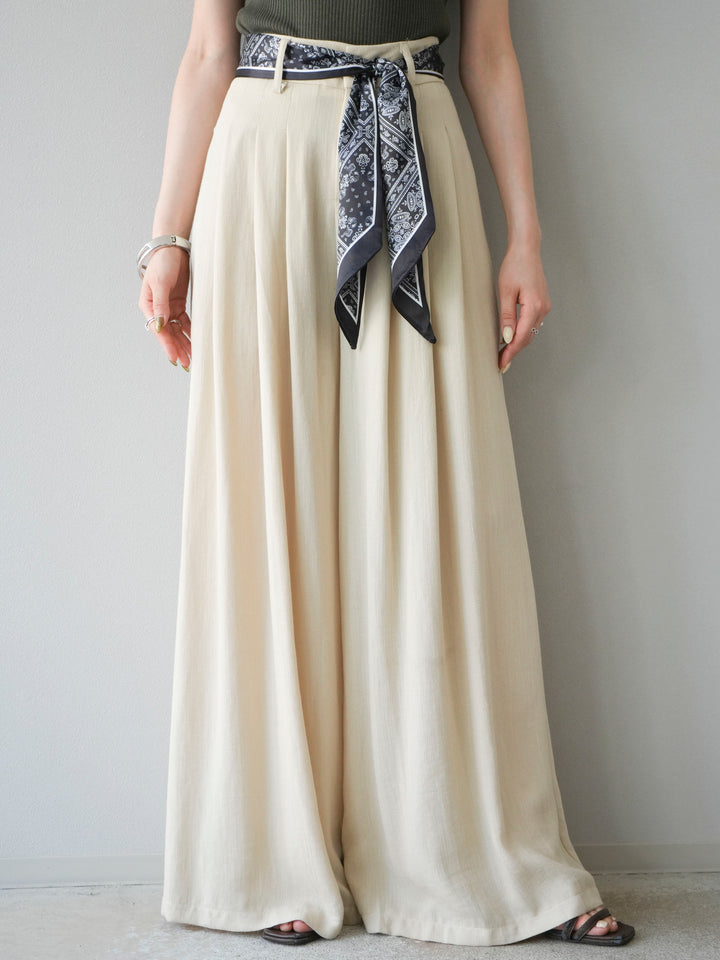 [予約]スカーフベルト付3タックワイドパンツ/ベージュ
