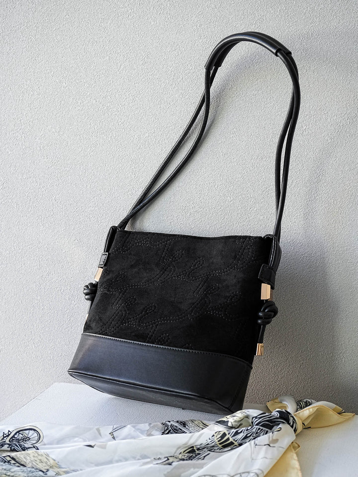 [予約]ロゴステッチスウェードバック/ブラック