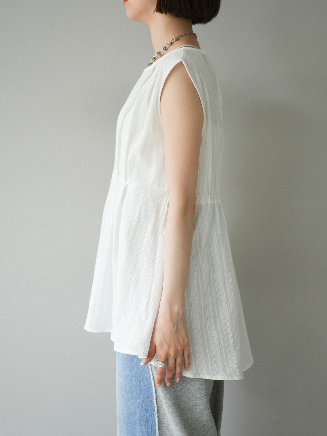 [予約]ドビーストライプタックブラウス/ホワイト