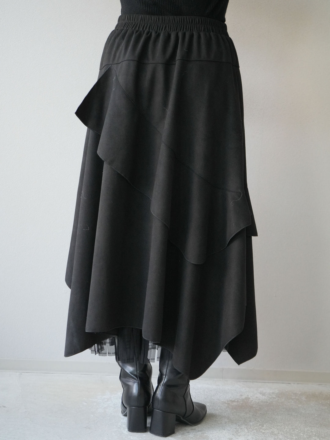 [予約]アシンメトリースエード異素材スカート/ブラック