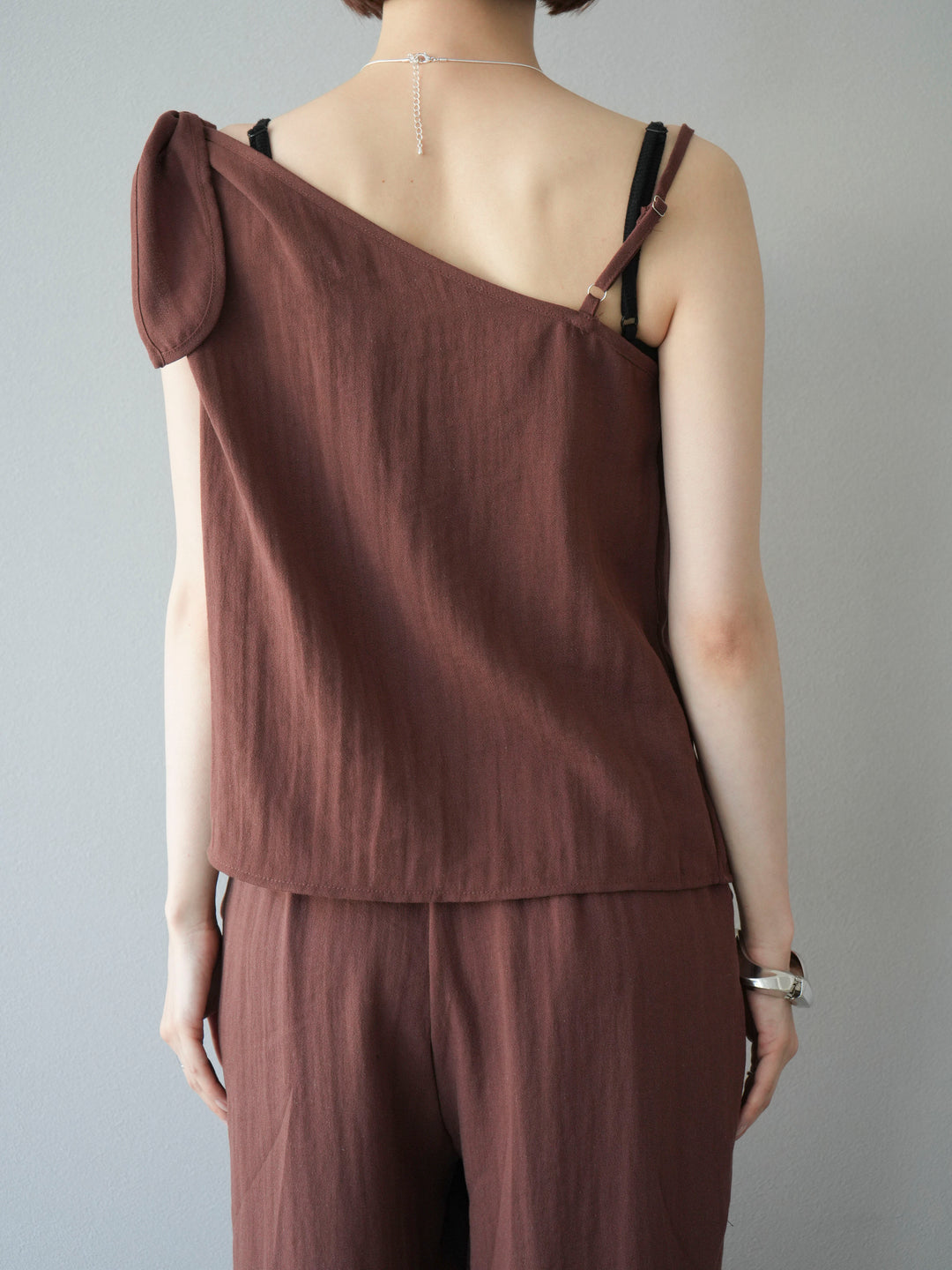 [SET]アシンメトリーショルダーデザイントップス＆ワイドパンツSET UP(2set)