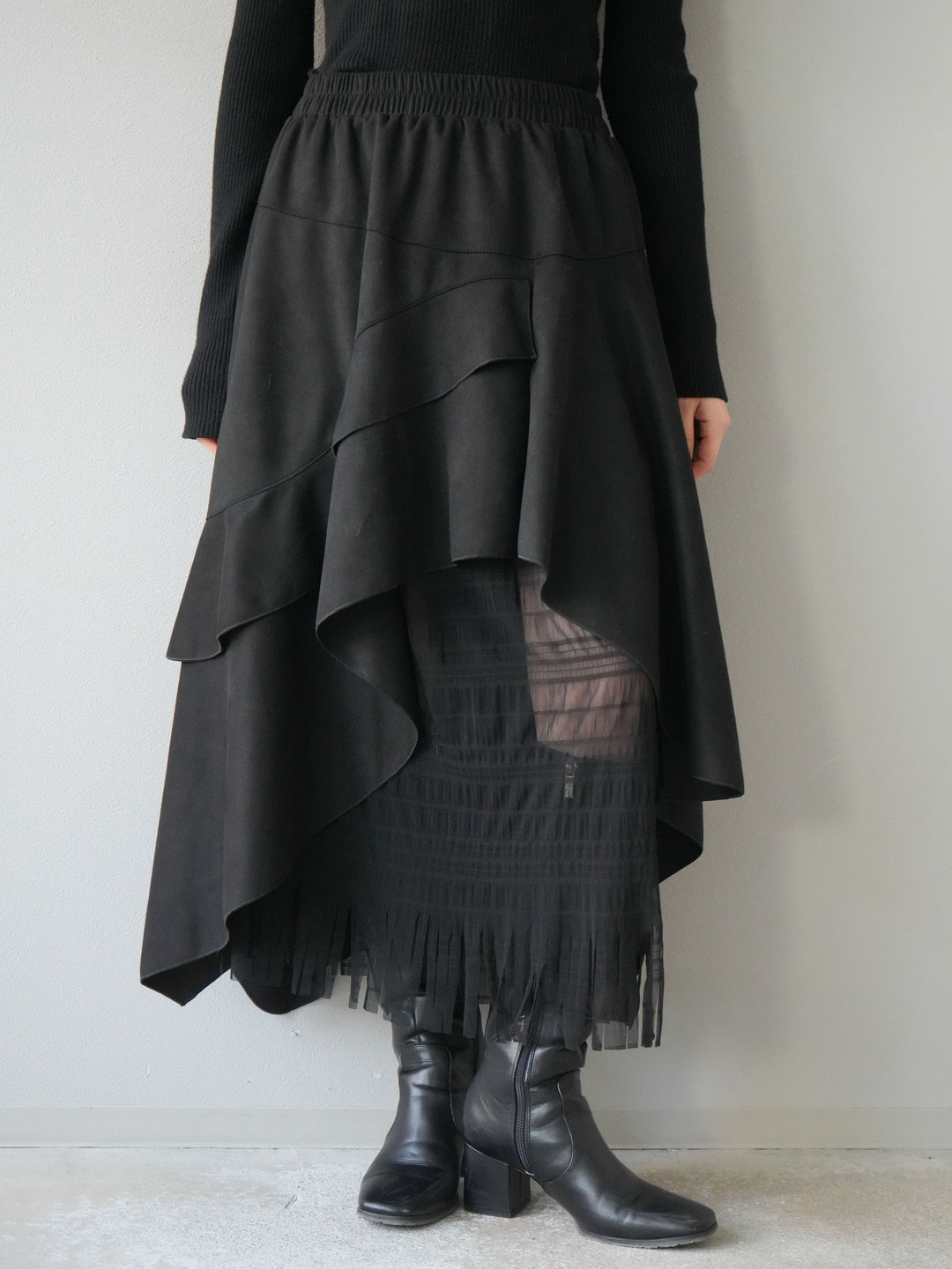 [予約]アシンメトリースエード異素材スカート/ブラック