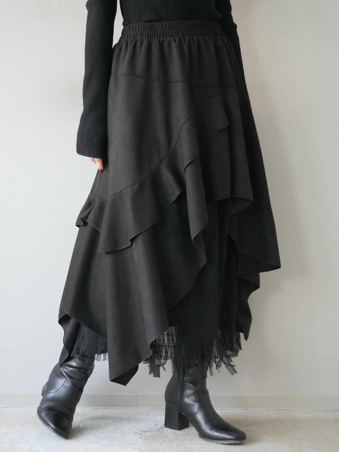 [予約]アシンメトリースエード異素材スカート/ブラック