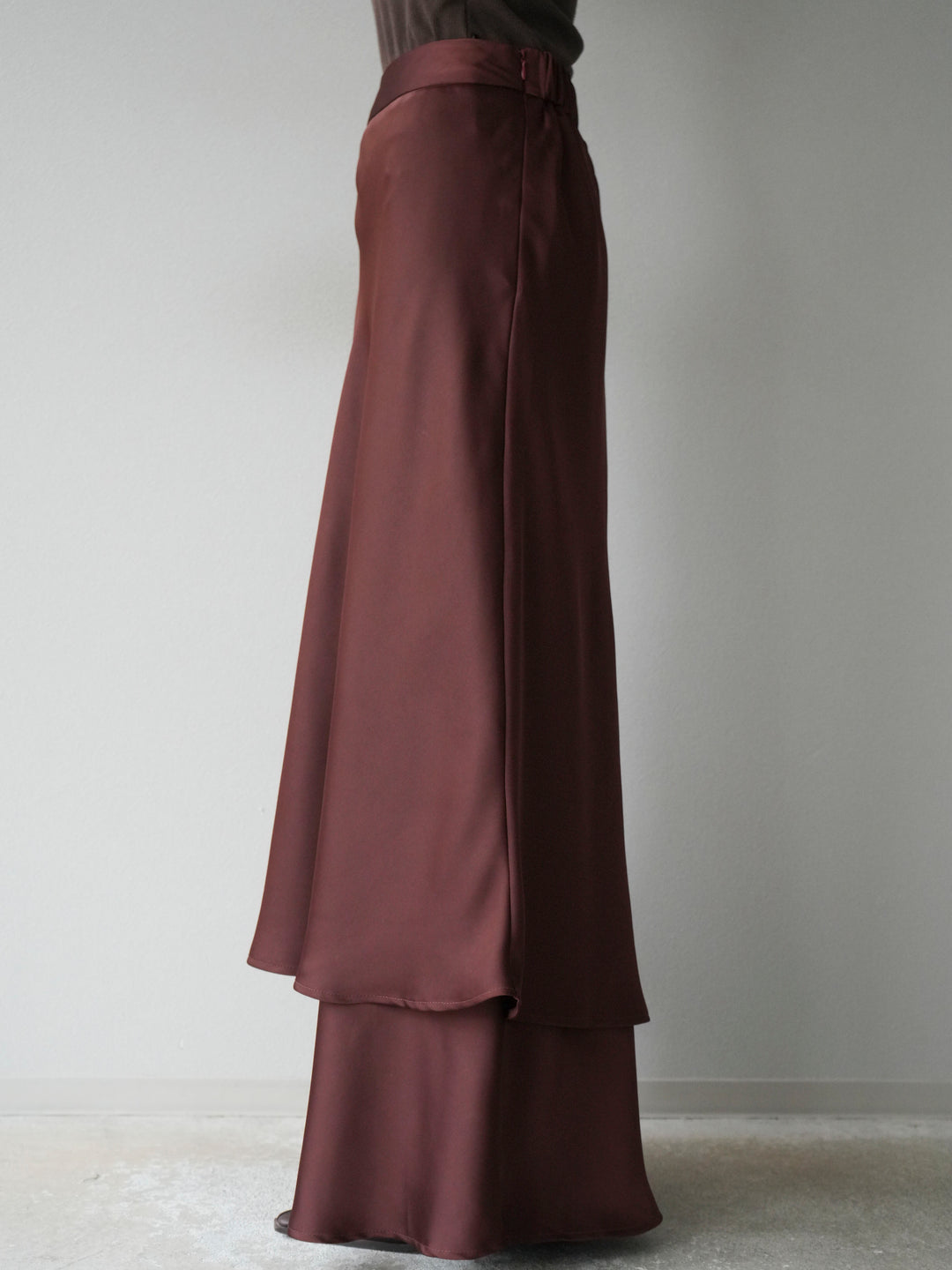 [予約]サテンフリルスカート/ブラウン