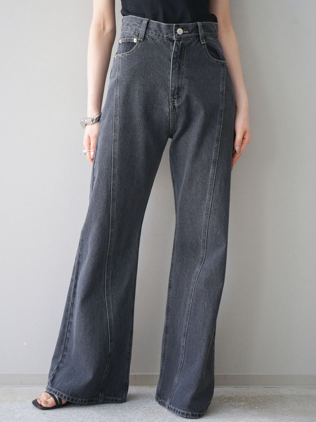 [予約]サイドラインフレアデニムパンツ/gray