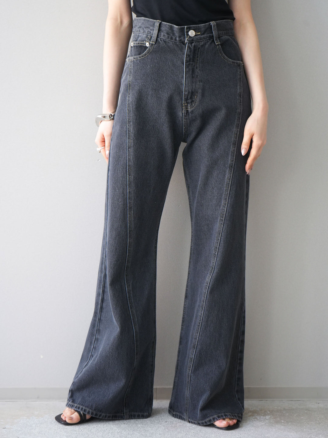 [予約]サイドラインフレアデニムパンツ/gray