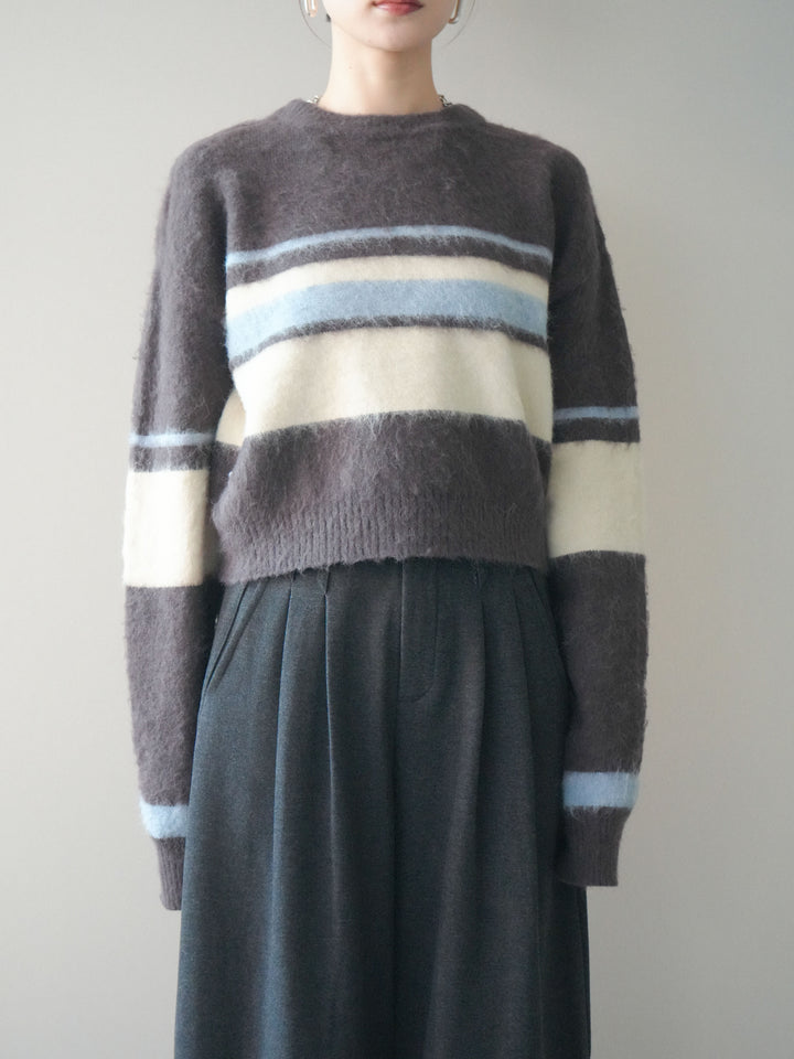 [予約]ソフトタッチボーダークロップドニットプルオーバー/brown