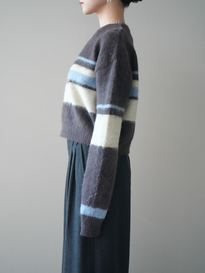 [予約]ソフトタッチボーダークロップドニットプルオーバー/brown