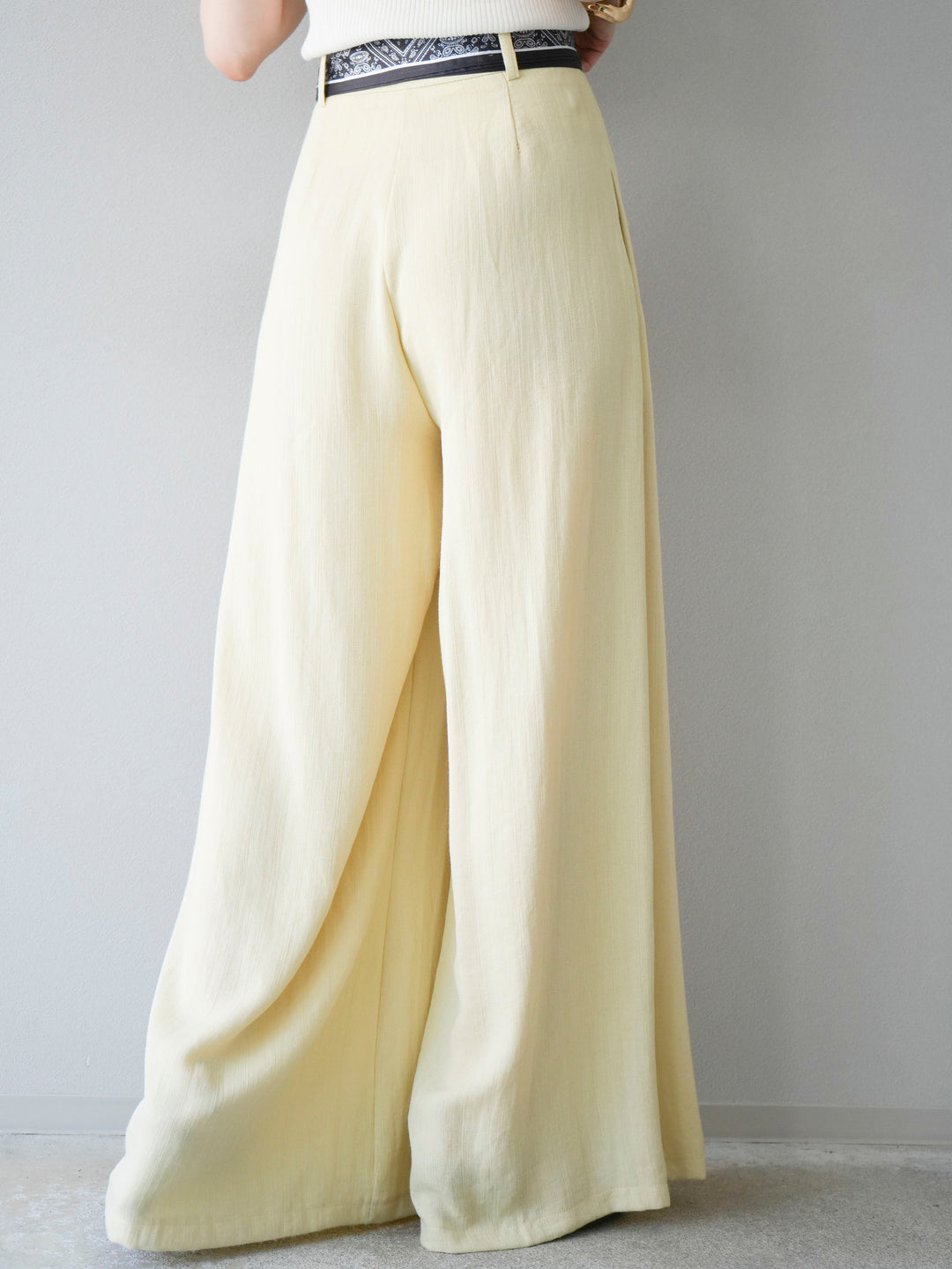 [予約]スカーフベルト付3タックワイドパンツ/イエロー