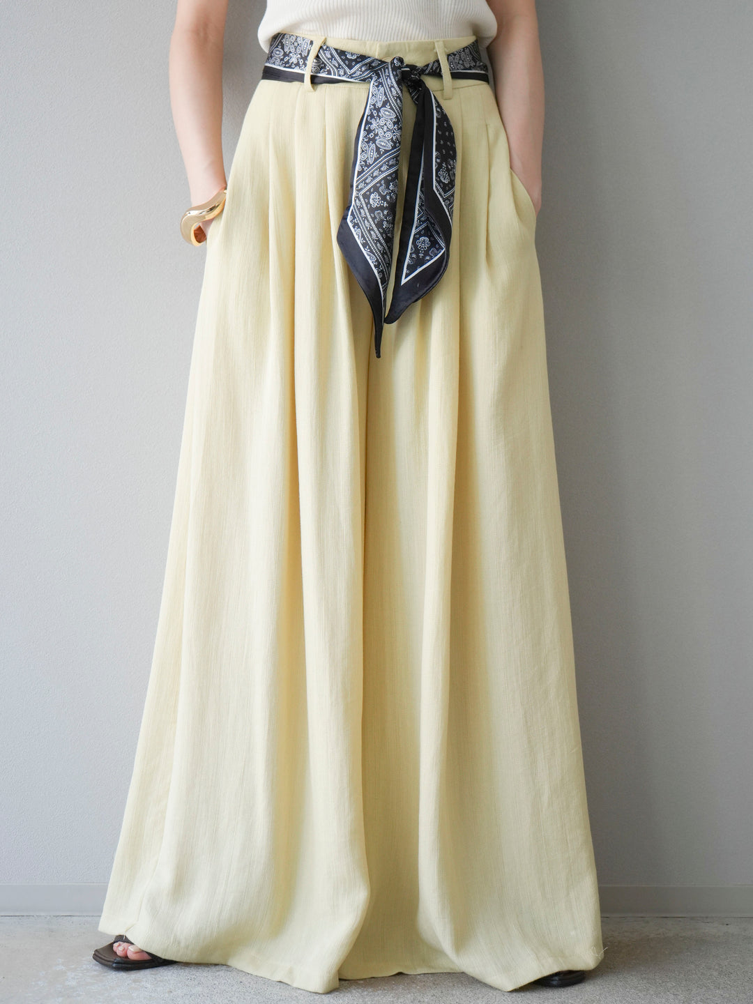 [予約]スカーフベルト付3タックワイドパンツ/イエロー