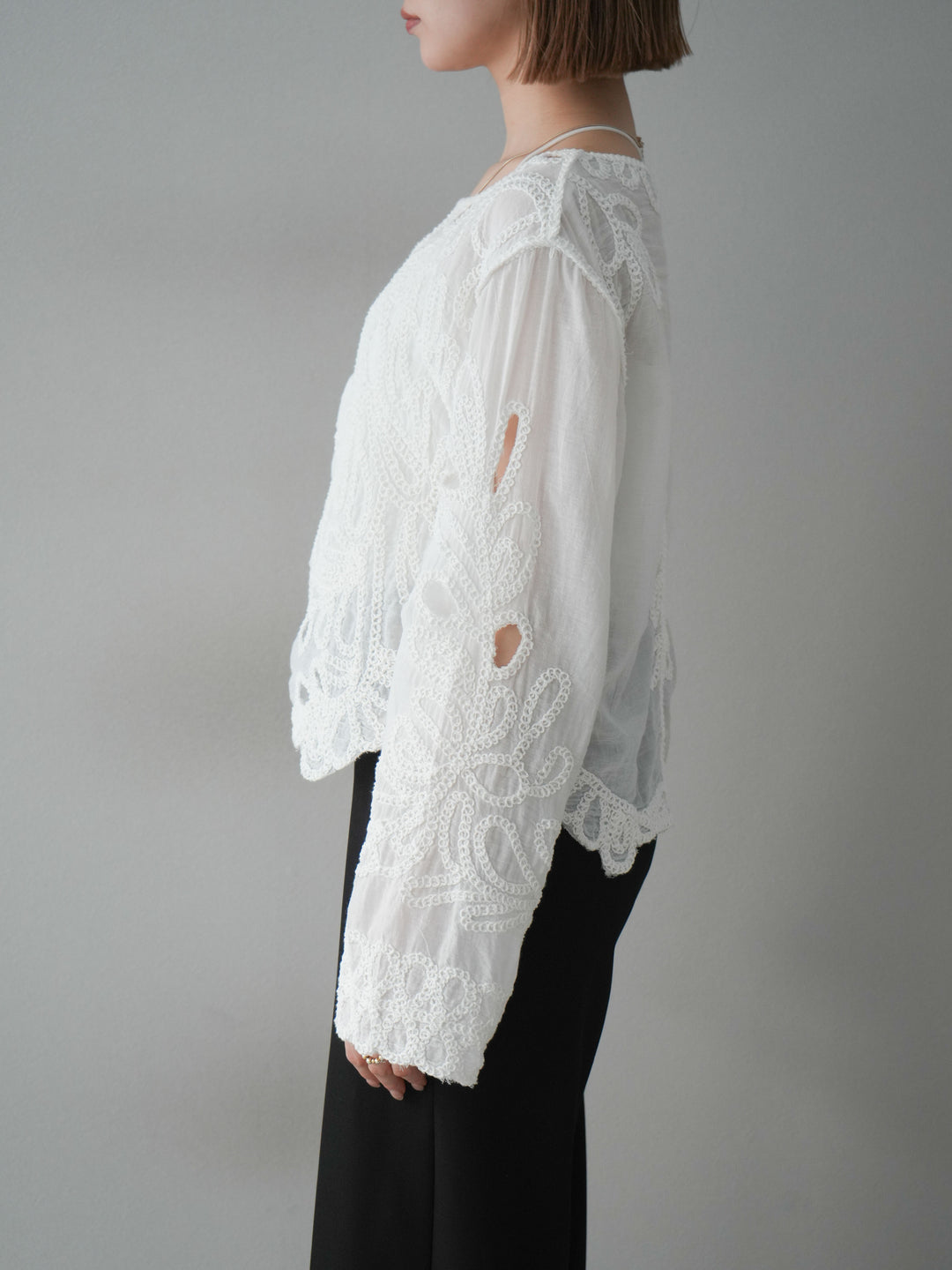 [予約]かぎ編みデザインブラウス/オフホワイト