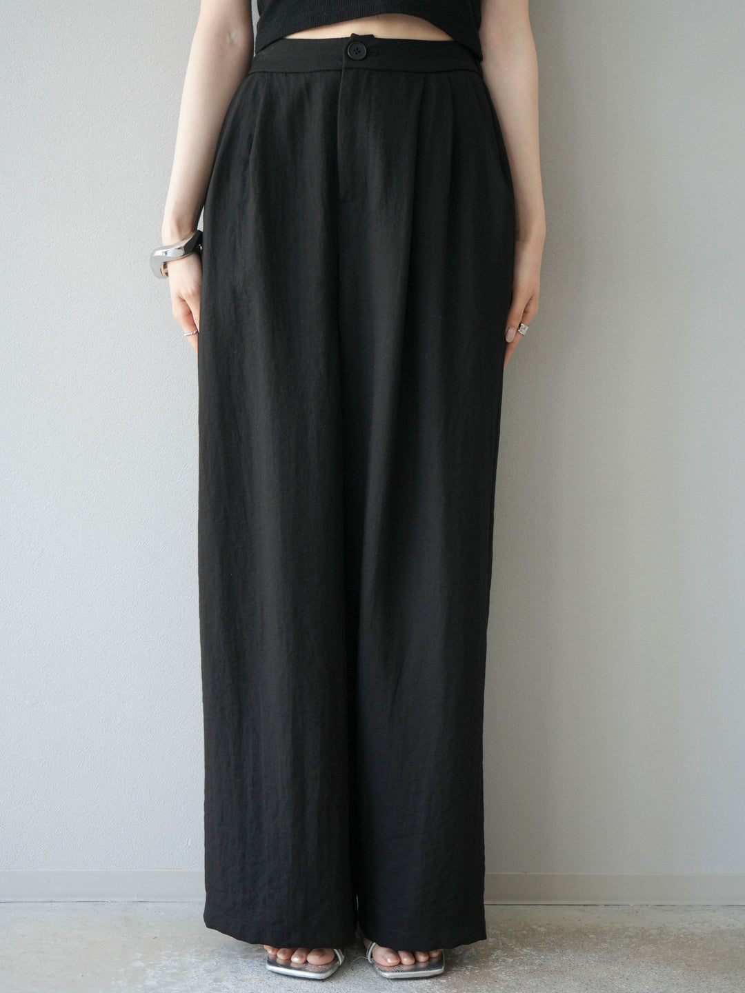 [SET]アシンメトリーショルダーデザイントップス＆ワイドパンツSET UP(2set)