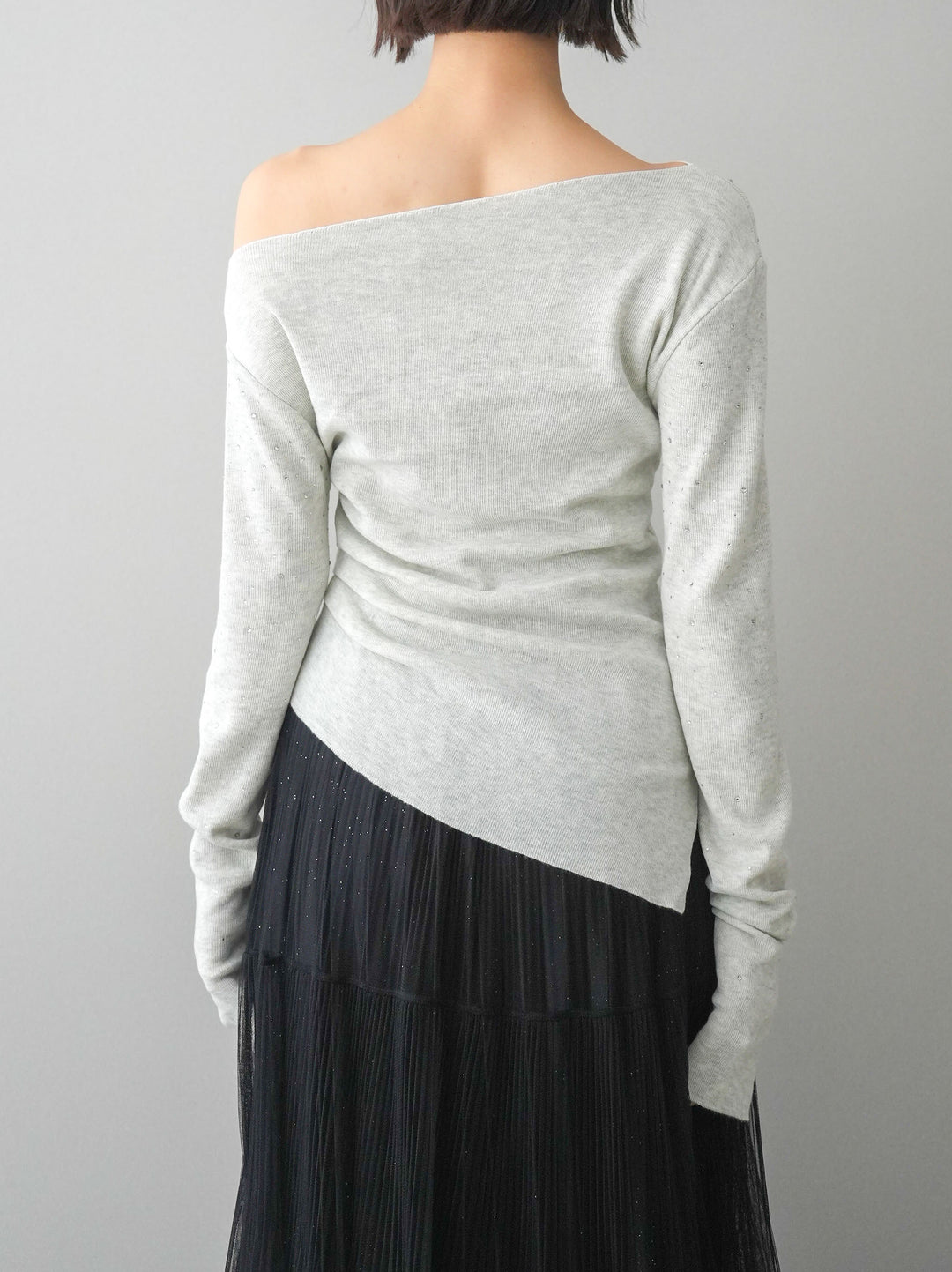 [予約]ラインストーンアシンメトリーニットトップス/gray