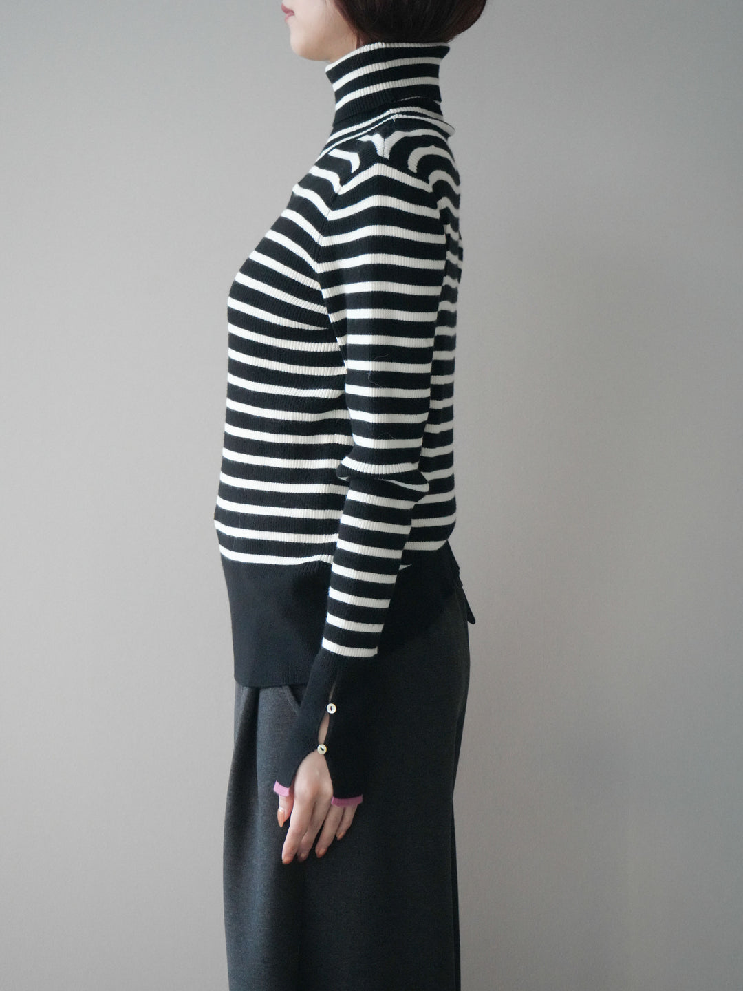 [予約]袖配色ハイネックボーダーリブニットトップス/blackborderpink