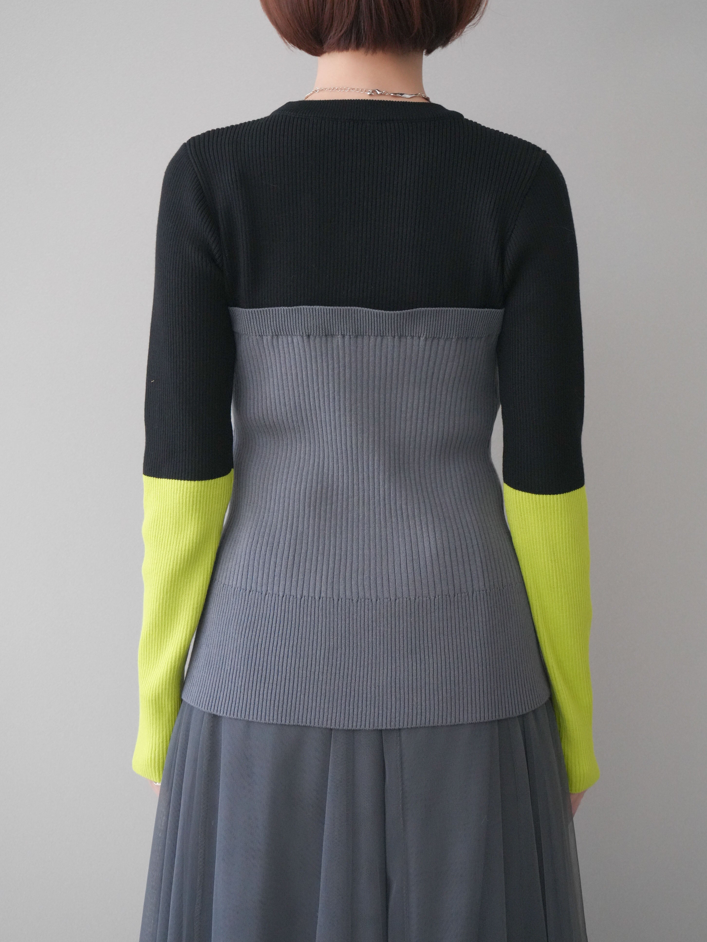 予約]配色ビスチェドッキングリブニットトップス/black – Lumier