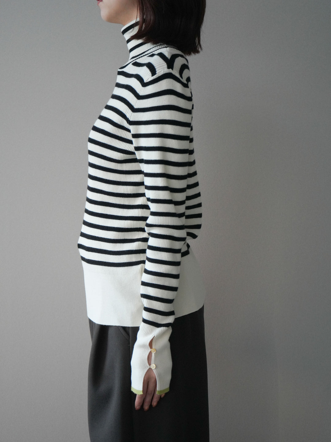 [予約]袖配色ハイネックボーダーリブニットトップス/ivorybordergreen