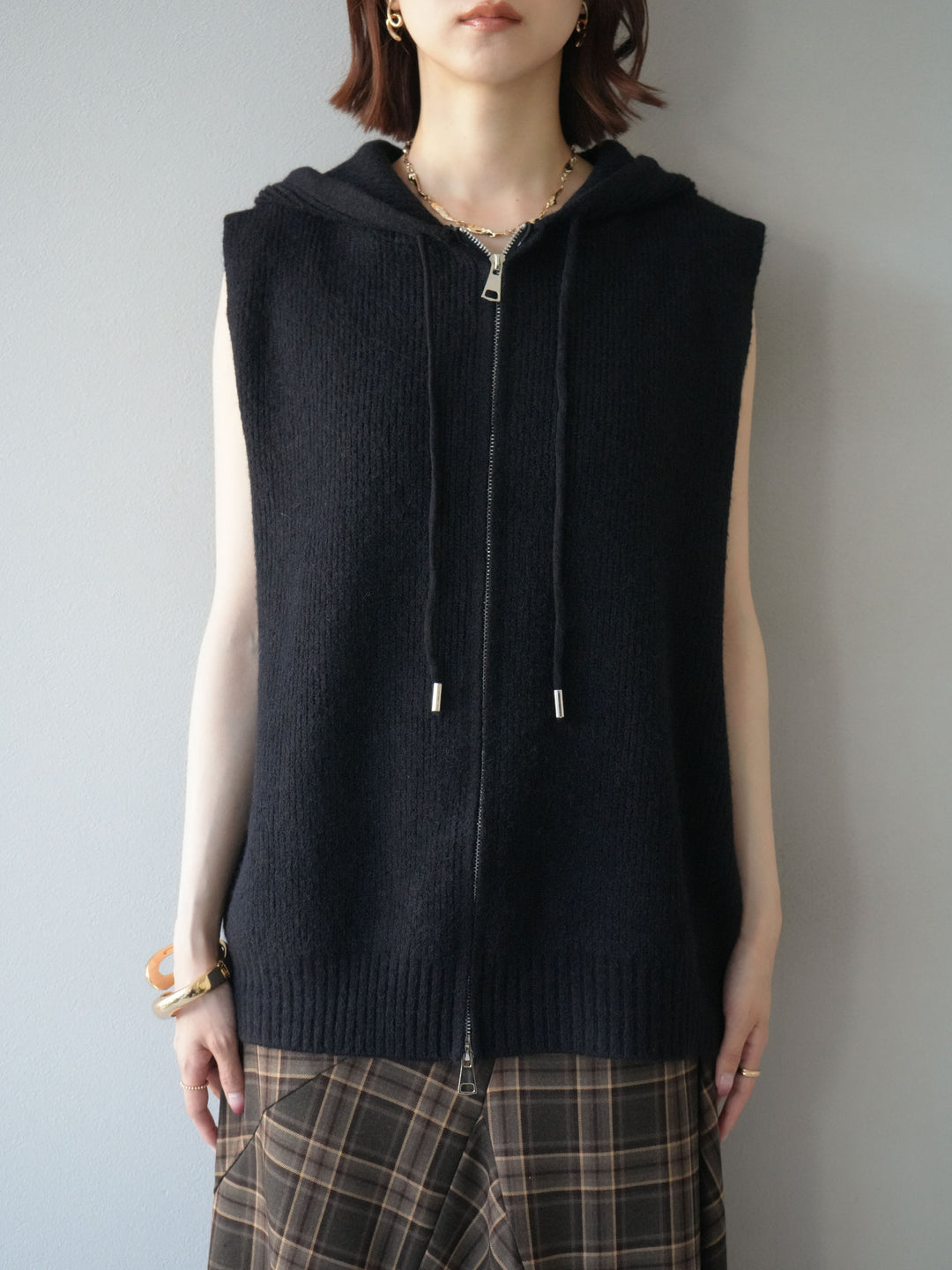 [予約]ノースリーブニットパーカー/ブラック