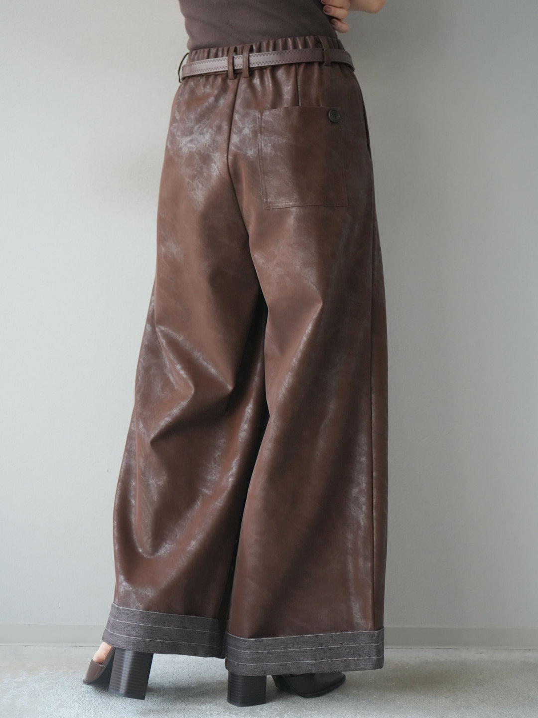 [予約]ベルト付折り返しレザーパンツ/brown