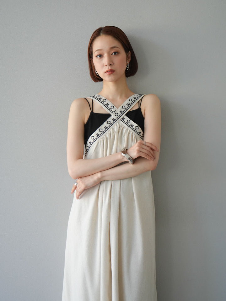 [予約]リネンライク刺繍デザインワンピース/オートミール