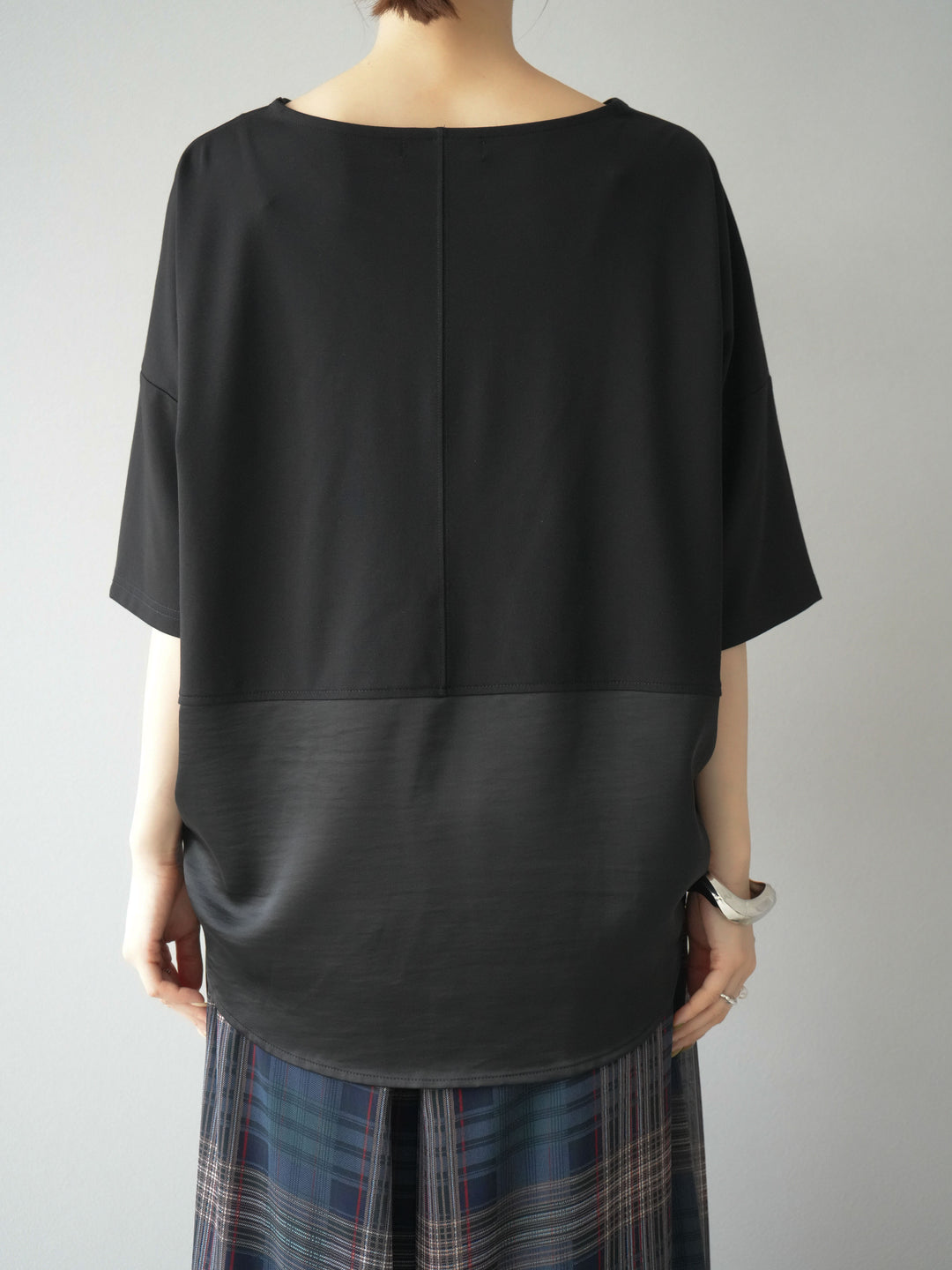 [予約]異素材メタリックロゴ刺繍×プリントTシャツ/ブラック