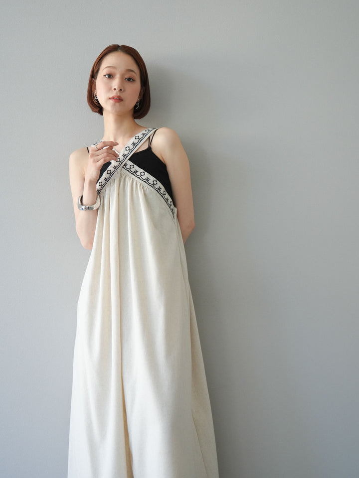 [予約]リネンライク刺繍デザインワンピース/オートミール