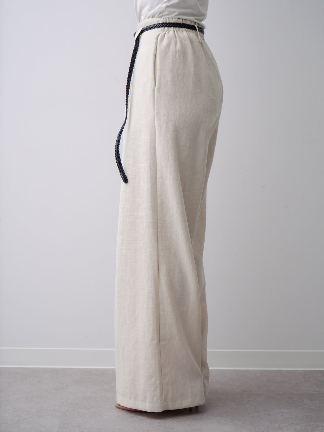 [予約]メッシュベルト付リネンライクパンツ/beige