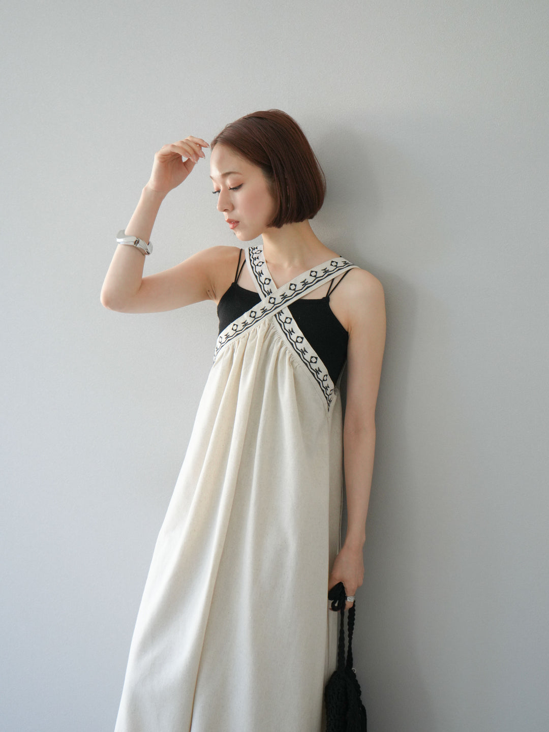 [予約]リネンライク刺繍デザインワンピース/オートミール