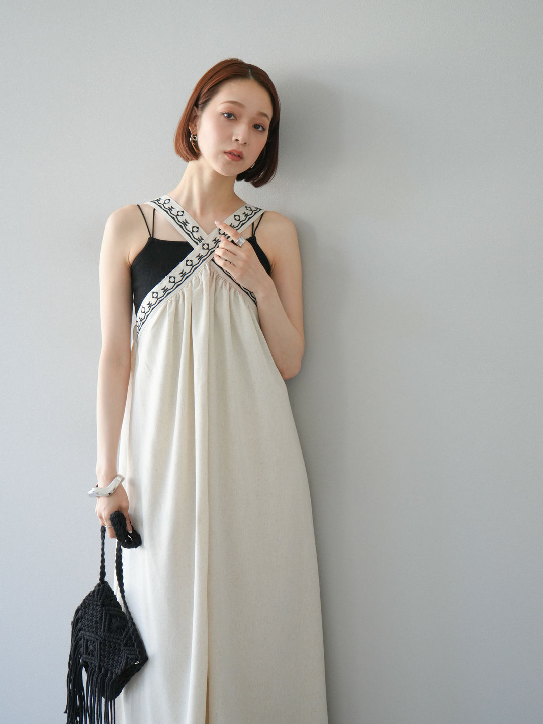 [予約]リネンライク刺繍デザインワンピース/オートミール
