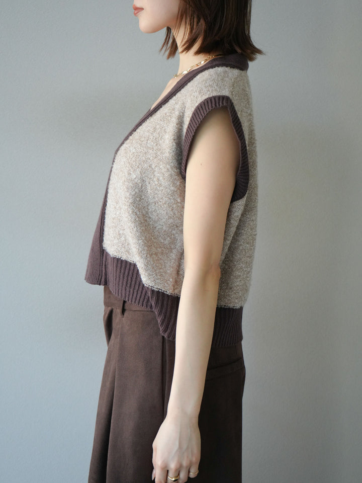 [予約]ブークレバイカラーニットベスト/ベージュ