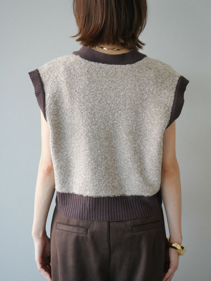 [予約]ブークレバイカラーニットベスト/ベージュ