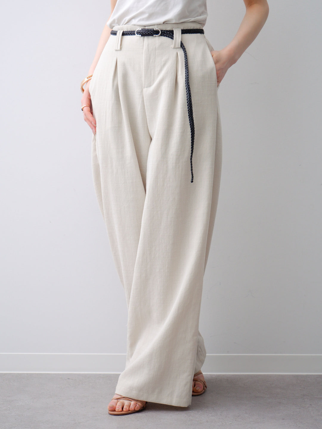 [予約]メッシュベルト付リネンライクパンツ/beige