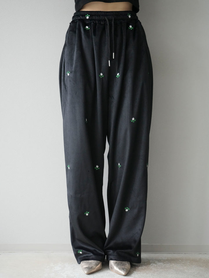 [予約]フラワー刺繍イージーパンツ/ブラック