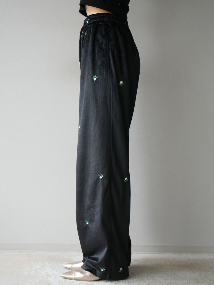 [予約]フラワー刺繍イージーパンツ/ブラック