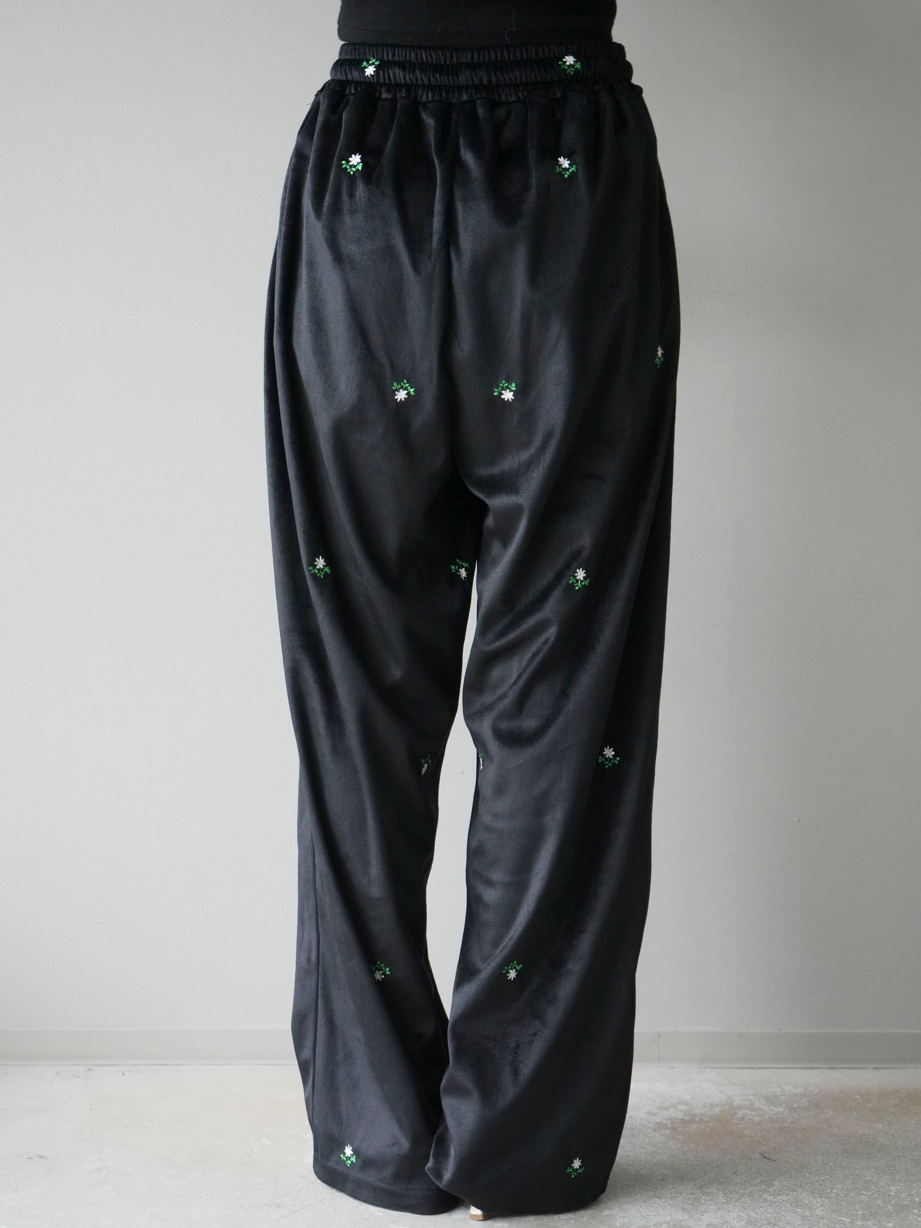 予約]フラワー刺繍イージーパンツ/ブラック – Lumier