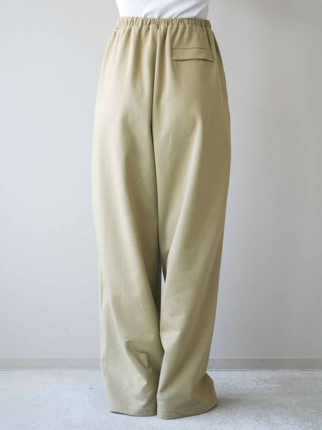 [予約]リラックスドレープスウェットパンツ/khaki