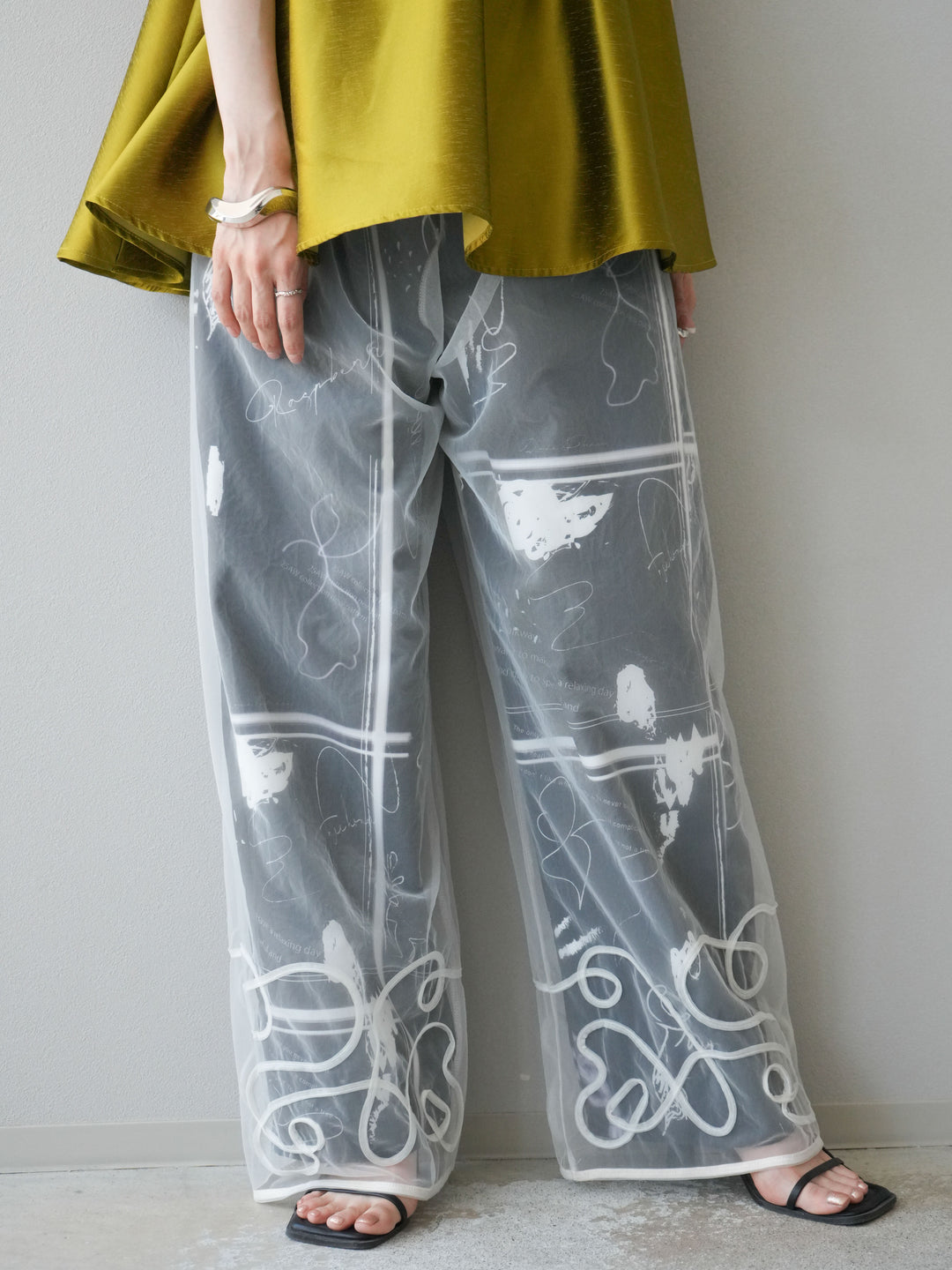 [予約]コード刺繍チュールレイヤードパンツ/オフ