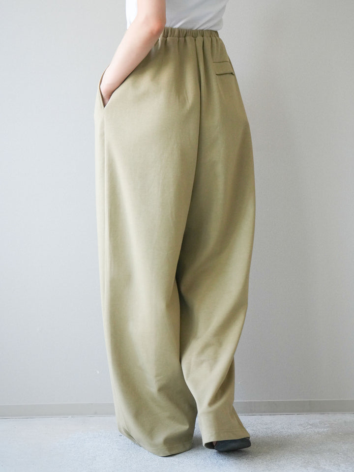 [予約]リラックスドレープスウェットパンツ/khaki
