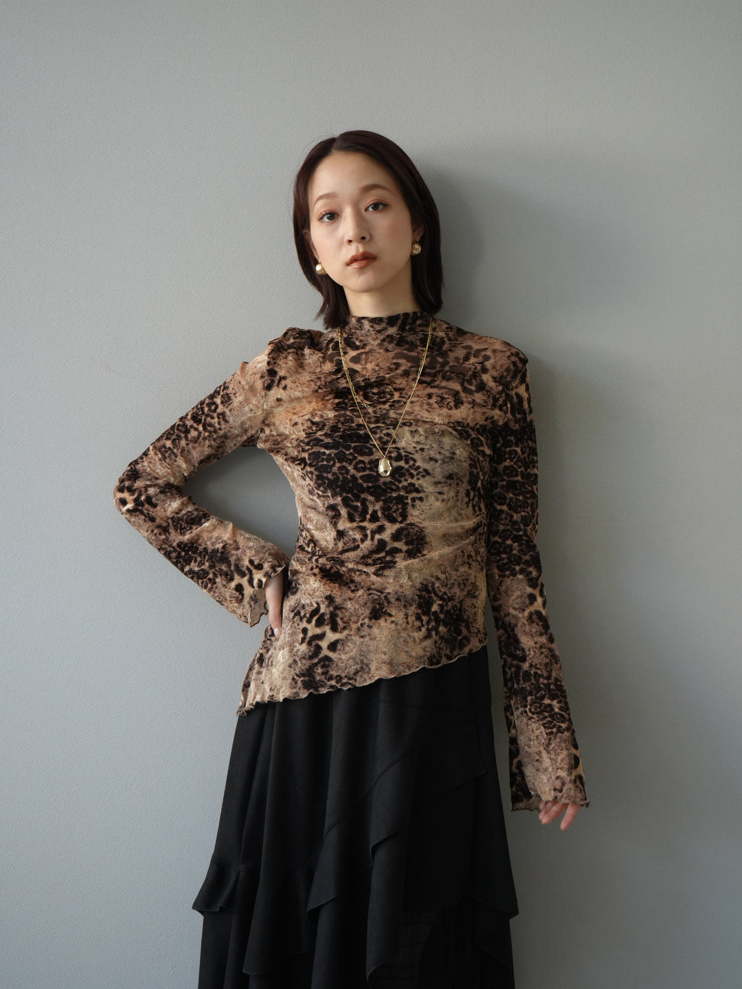 [予約]アシンメトリーアニマル柄シアートップス/ブラウン