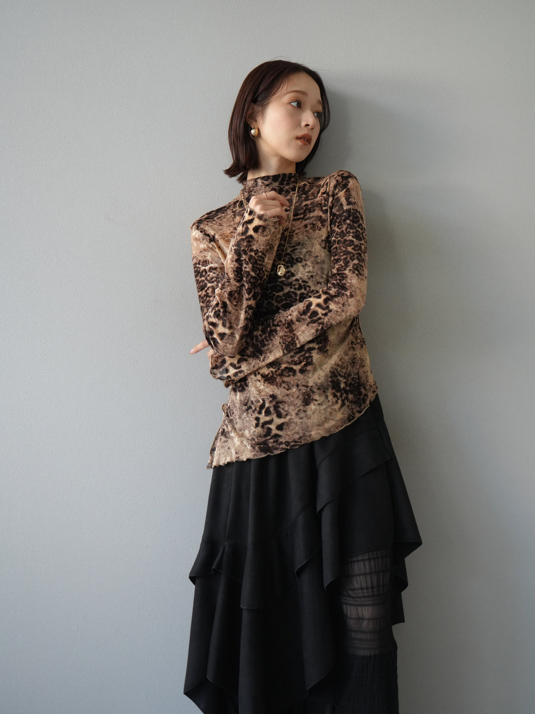 [予約]アシンメトリーアニマル柄シアートップス/ブラウン