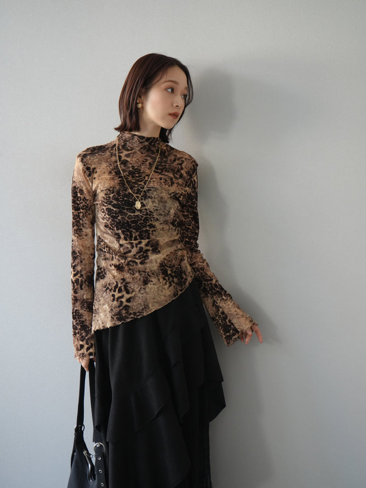 [予約]アシンメトリーアニマル柄シアートップス/ブラウン